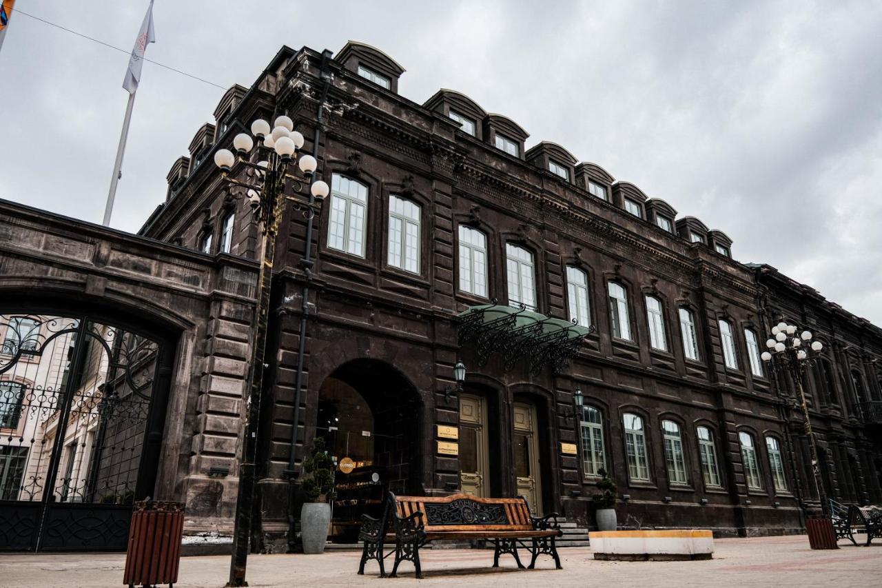 Grand Hotel Gyumri By Apricot Hotels ภายนอก รูปภาพ
