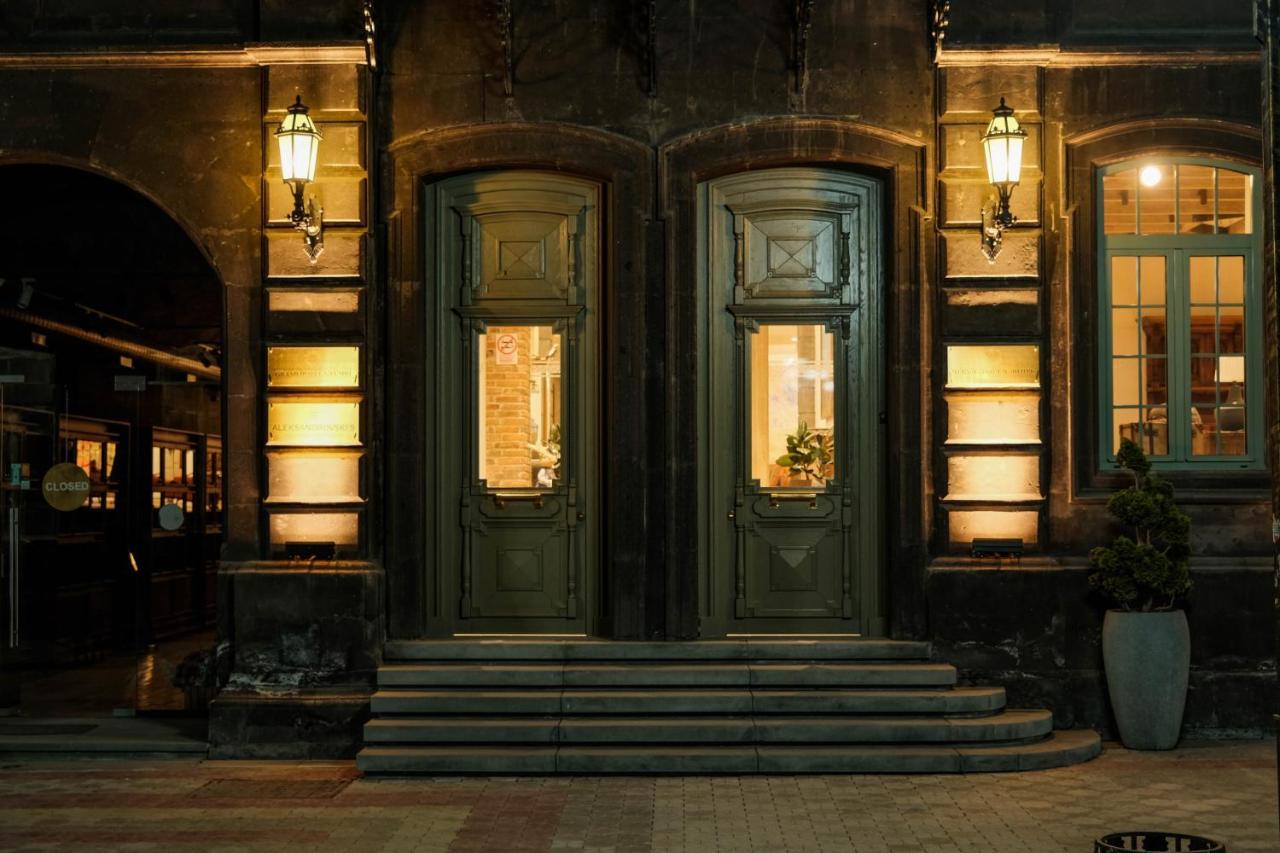 Grand Hotel Gyumri By Apricot Hotels ภายนอก รูปภาพ